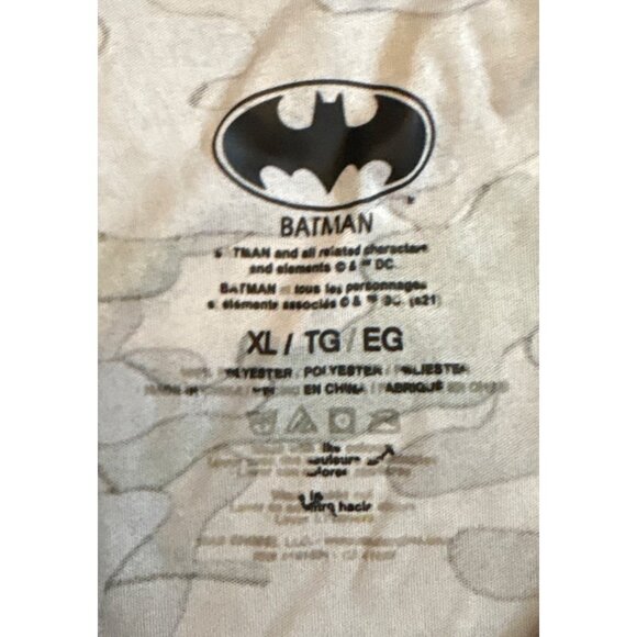Batman Tank Top Lot Mens Sleeveless XL Camo & Black Train Hard Gym Work Out - Picture 7 of 8